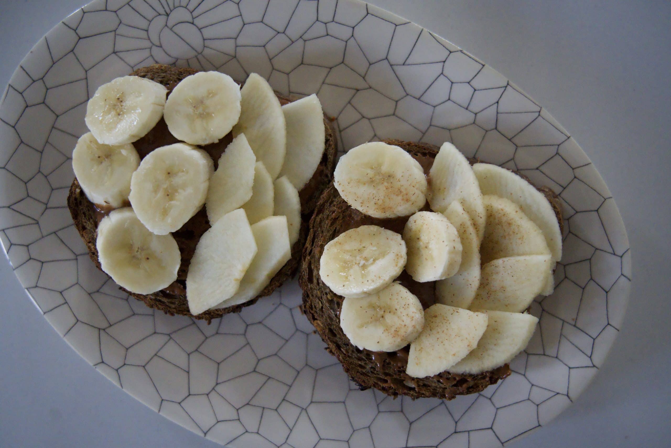 Recette : Tartine almond butter & fruits